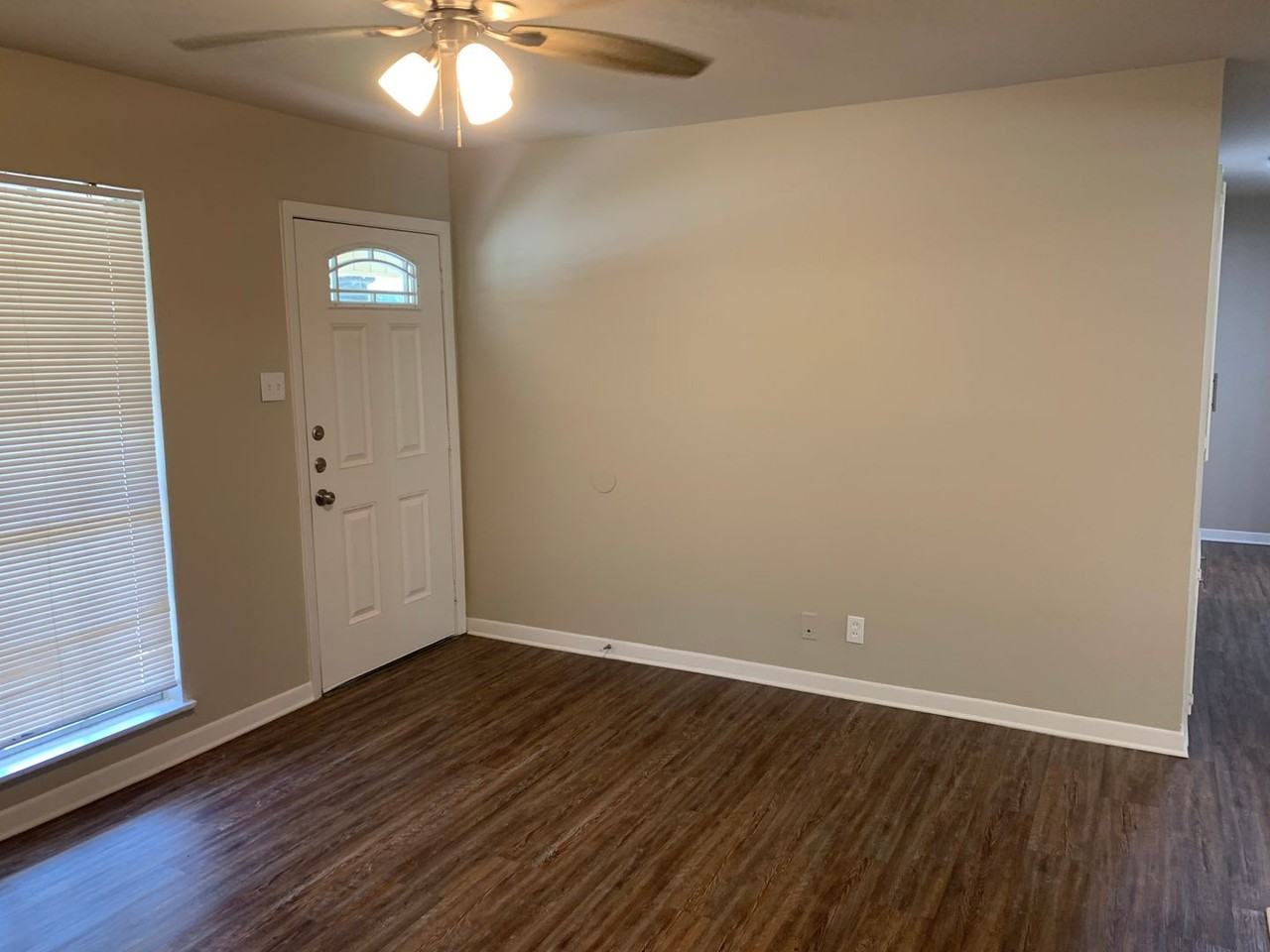202 S Rita St - Photo 2 of 10