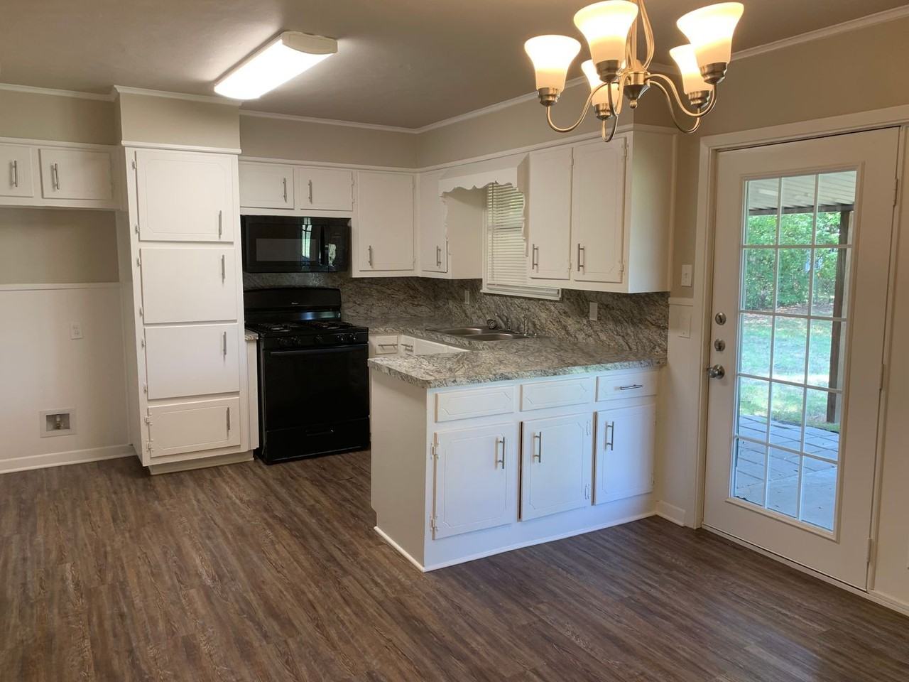 202 S Rita St - Photo 3 of 10