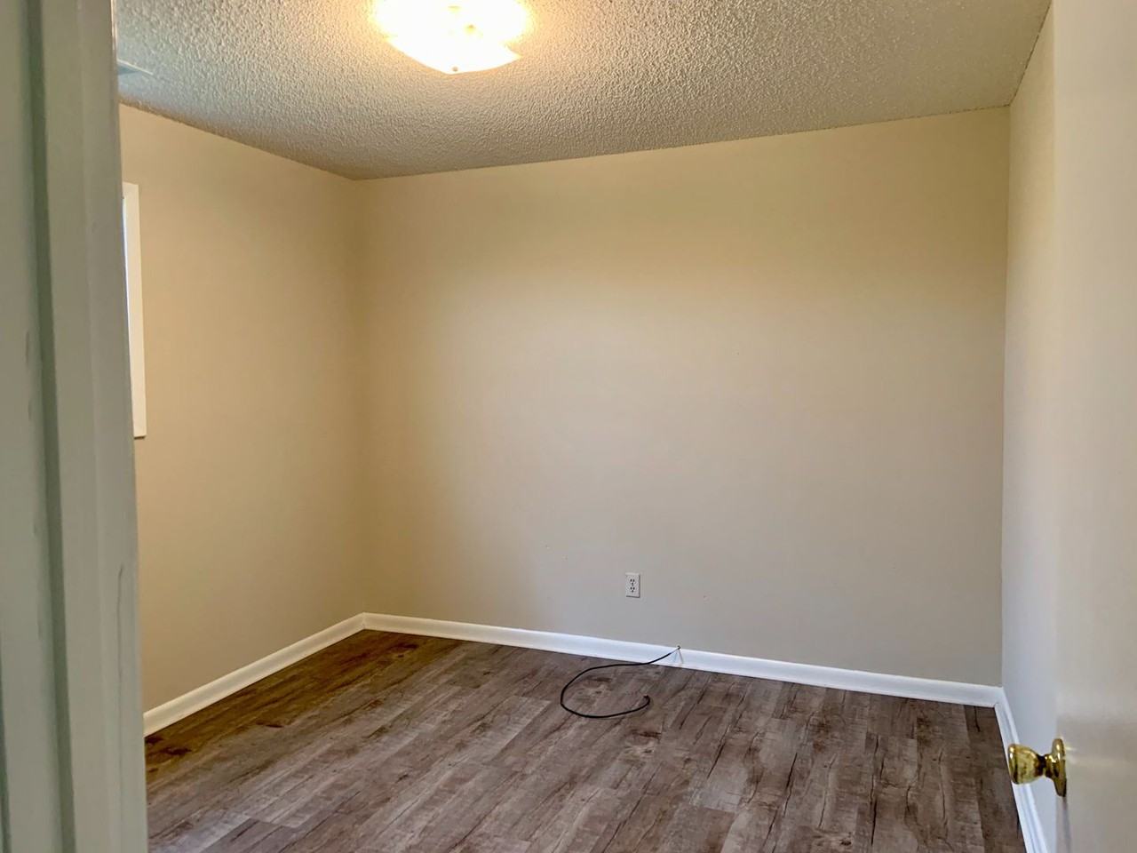 16998 Carter Cir - Photo 5 of 6