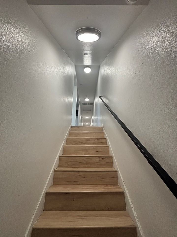 1343 East 27th Street - Photo 2 of 15