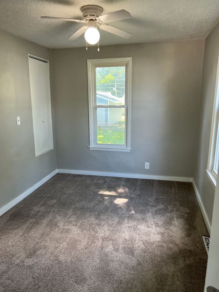 2925 Bellevue Ave - Photo 7 of 9
