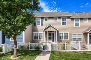 featured image of 1490 Bergen Rock St
