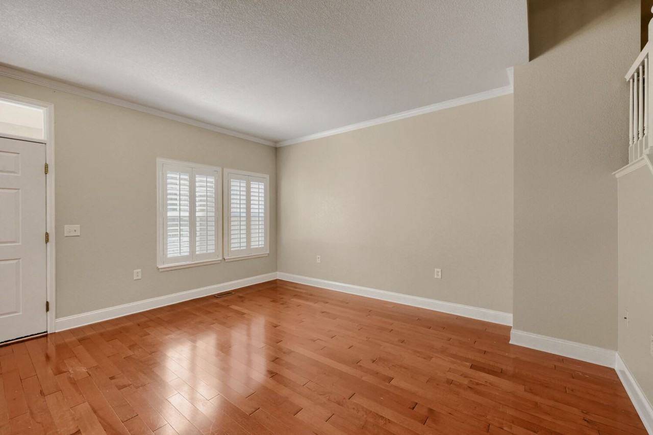 1490 Bergen Rock St - Photo 3 of 17