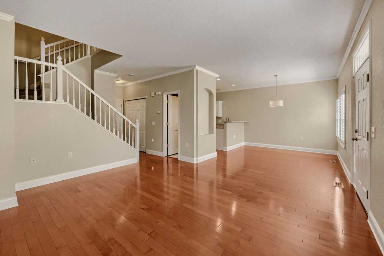 1490 Bergen Rock St - Photo 5 of 17