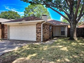 1714 Magnolia Ln - Photo 1 of 1