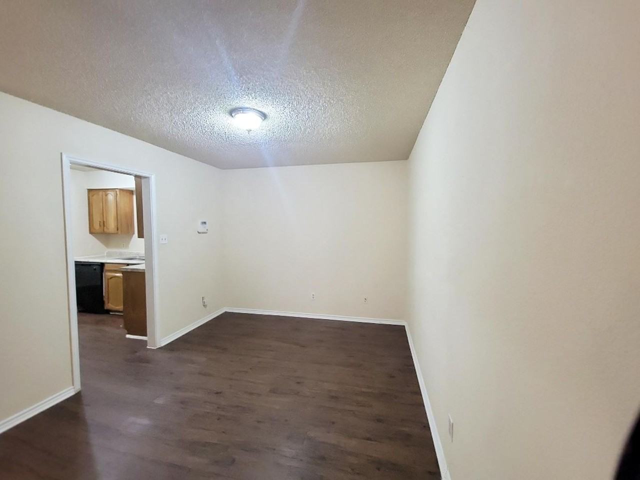 1714 Magnolia Ln - Photo 5 of 6