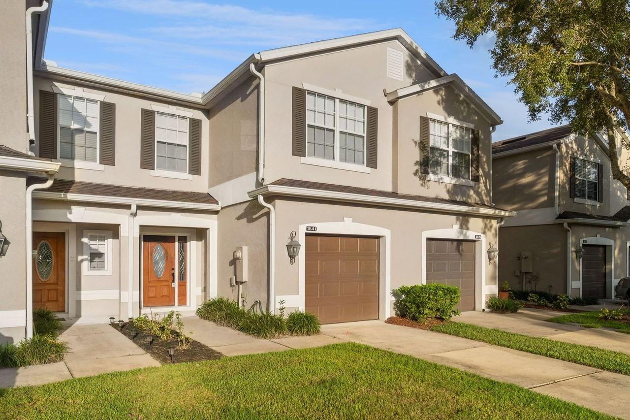 1841 Sunset Palm Dr - Photo 2 of 20