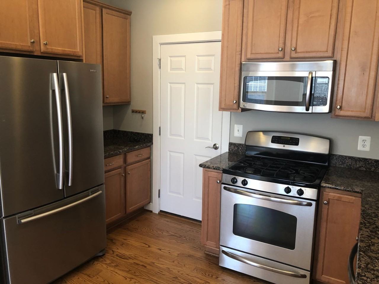 178 Brookwood Dr - Photo 3 of 22