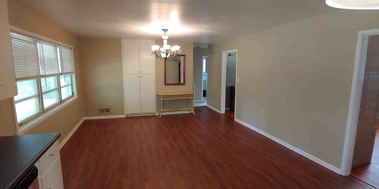 2110 18th Ave - Photo 4 of 13