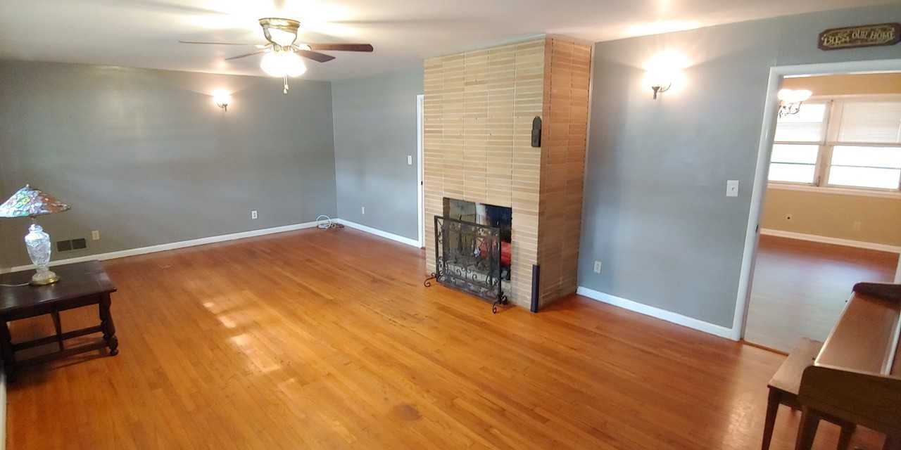 2110 18th Ave - Photo 5 of 13