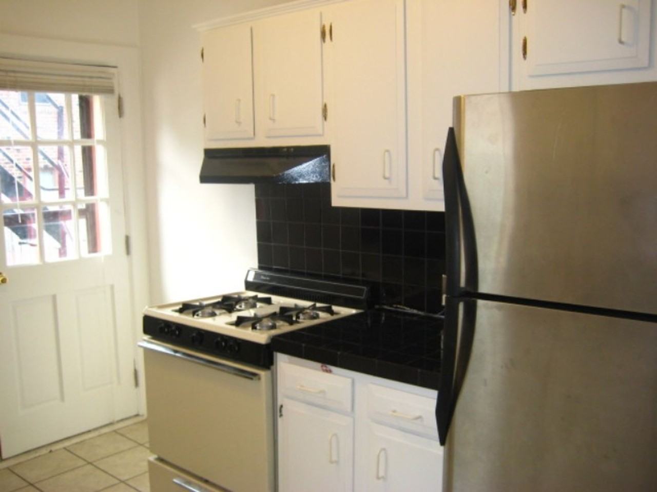 1215 Colley Ave #11 - Photo 6 of 16
