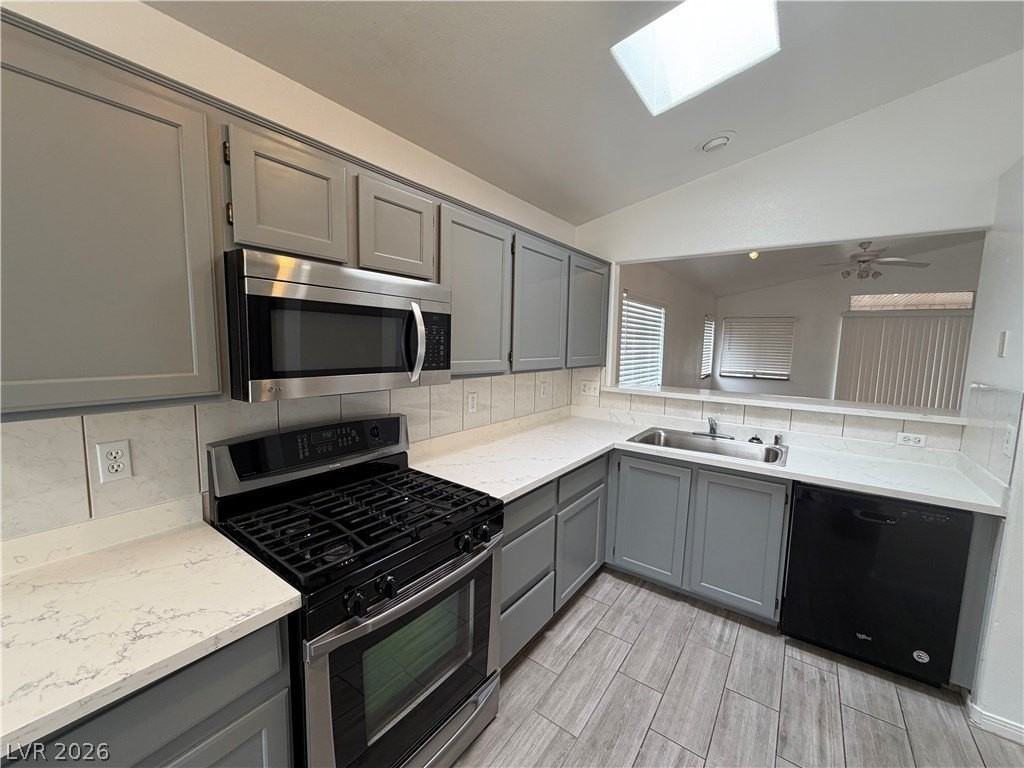 5905 Silver Heights St - Photo 6 of 17