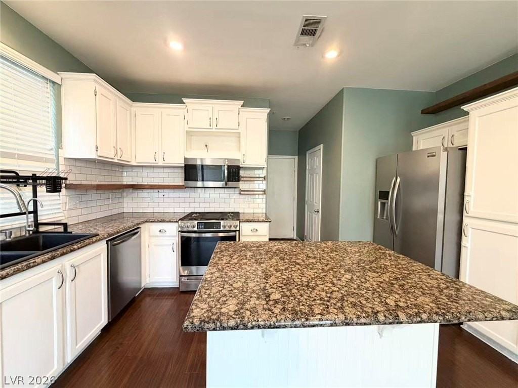 8901 Square Knot Ave - Photo 6 of 22