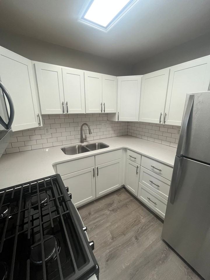 3210 Marquette St - Photo 3 of 9