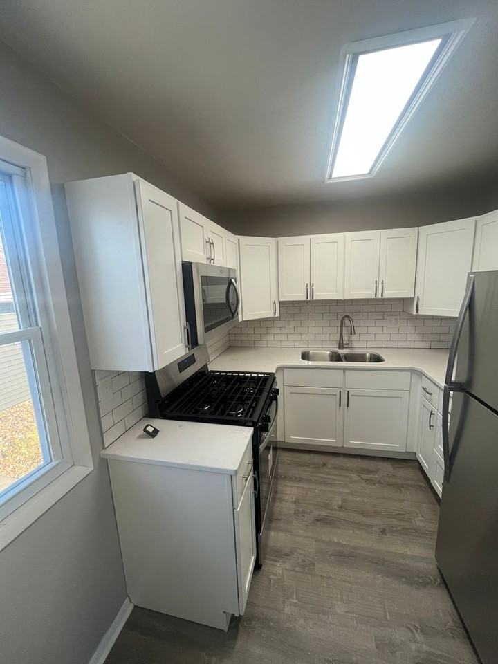 3210 Marquette St - Photo 4 of 9