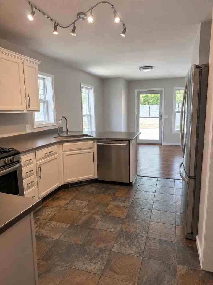 1443 16th St - Photo 7 of 21