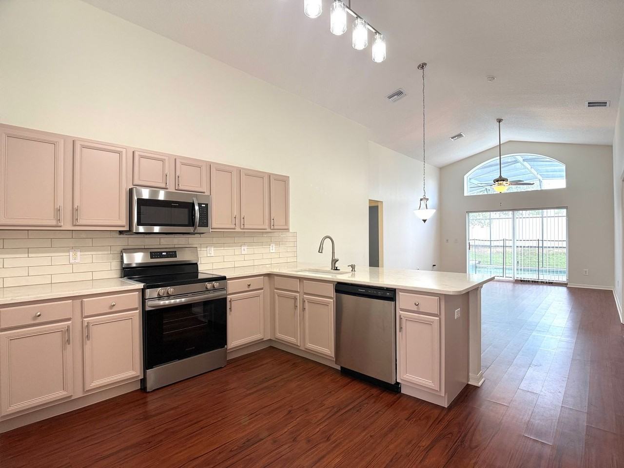 538 Solana Cir - Photo 4 of 40