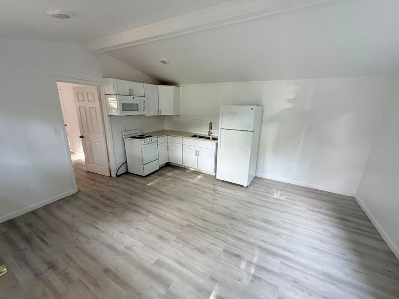 711 S Houston St #4 - Photo 5 of 9