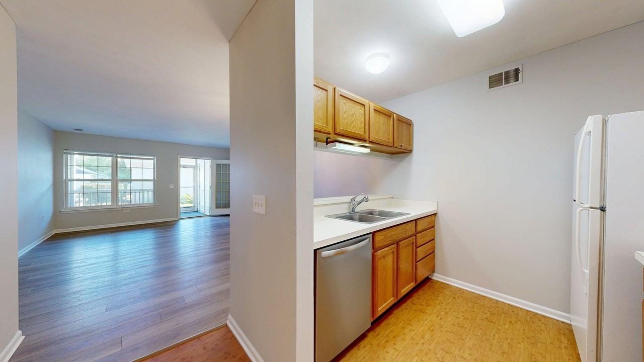 2767 S Knightsbridge Cir - Photo 3 of 19