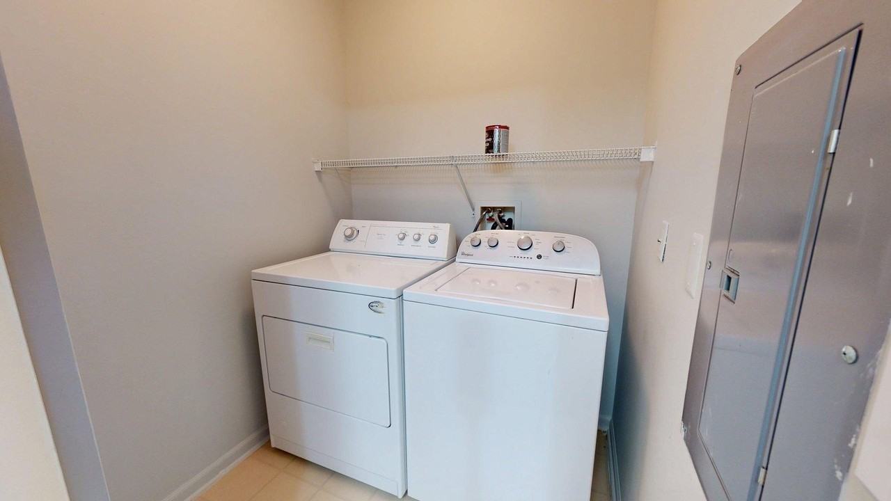 2767 S Knightsbridge Cir - Photo 5 of 19