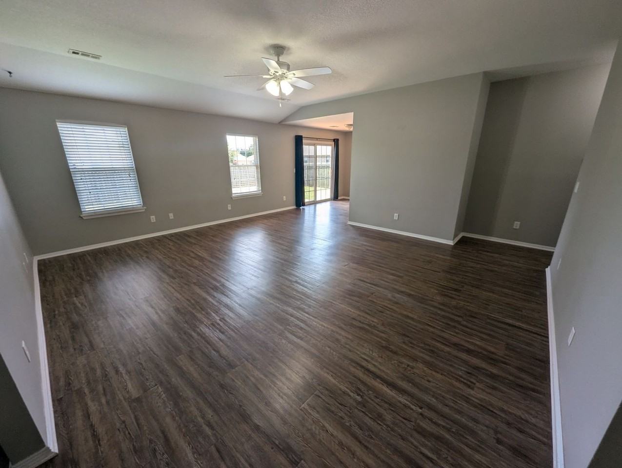 802 Ash Ct - Photo 5 of 14