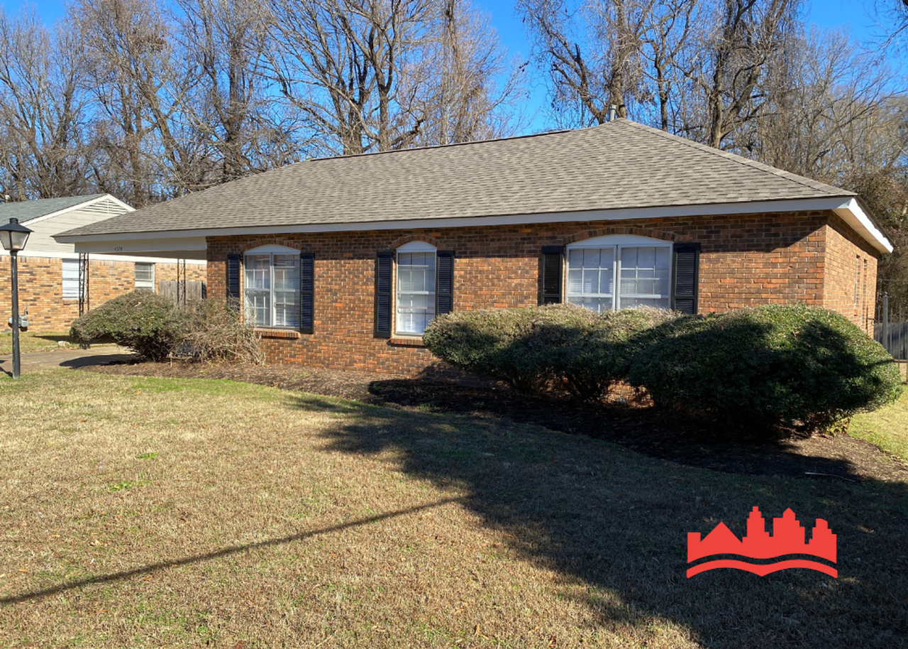 4574 Whiteside St - Photo 3 of 28