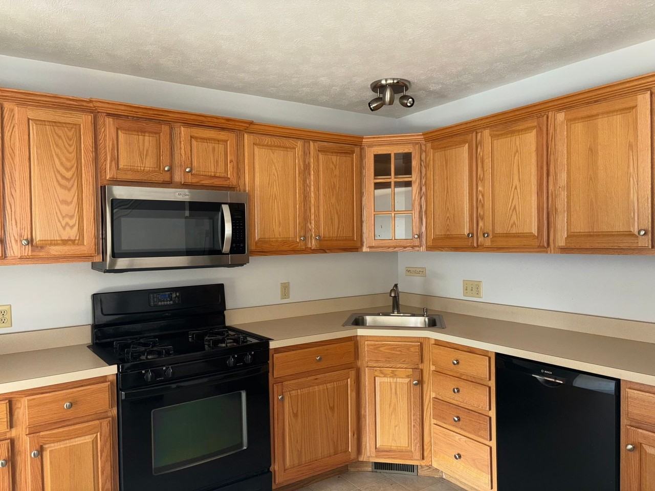 95 Green Briar Rd - Photo 4 of 29