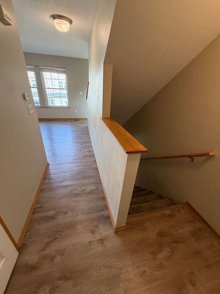 1123 Se Village View Ln - Photo 5 of 21