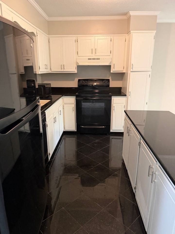 5066 Flint Ridge Pl - Photo 4 of 11