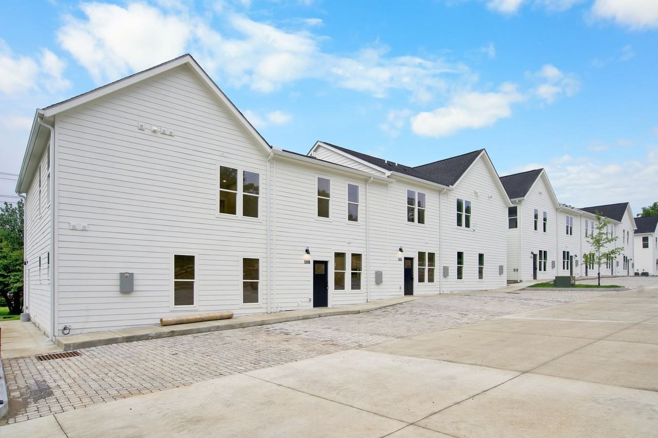 522 Paragon Mills Rd #E - Photo 5 of 21