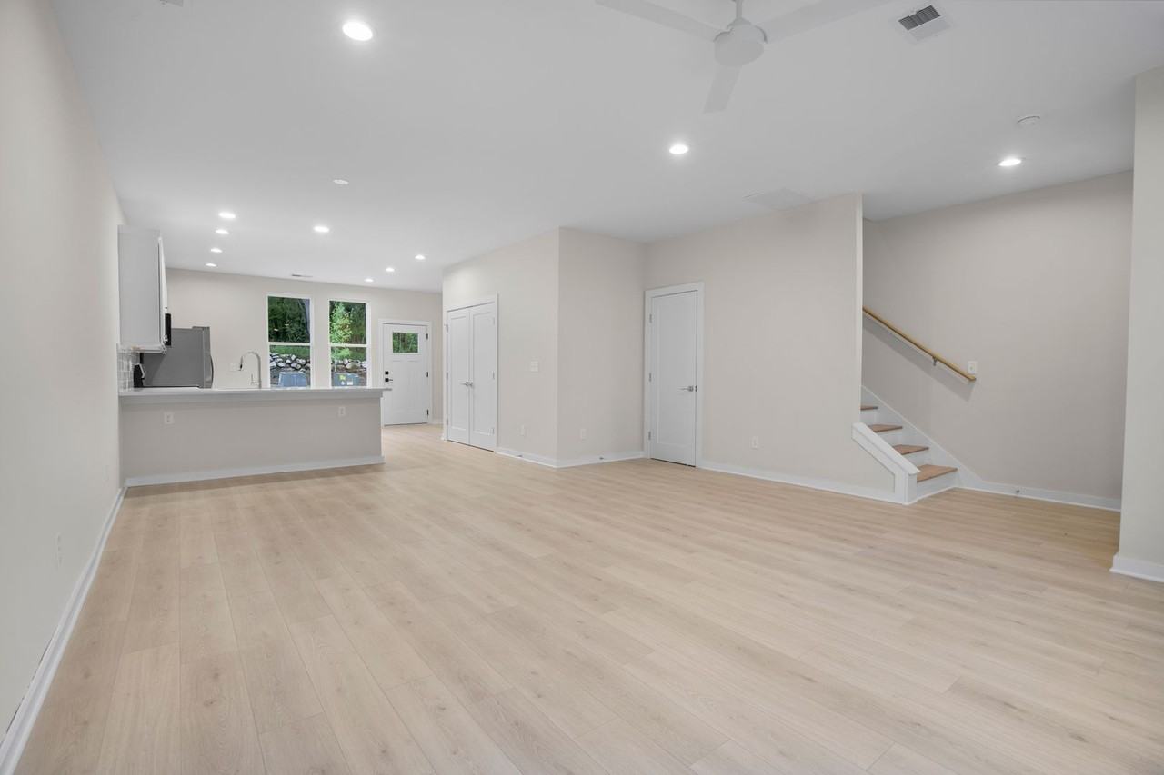522 Paragon Mills Rd #E - Photo 7 of 21