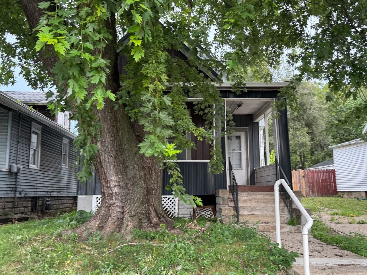 315 W Nebraska Ave - Photo 2 of 21