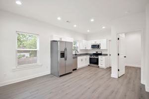featured image of 212 S Park St