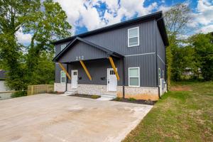 featured image of 212 S Park St