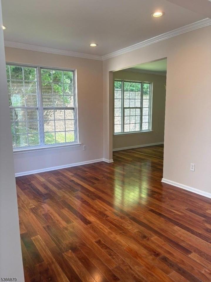 312 Winding Hill Dr - Photo 3 of 21