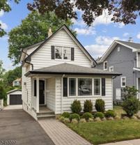 271 Travers Pl - Photo 1 of 1