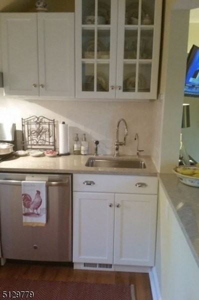 247 Valley Rd - Photo 6 of 15