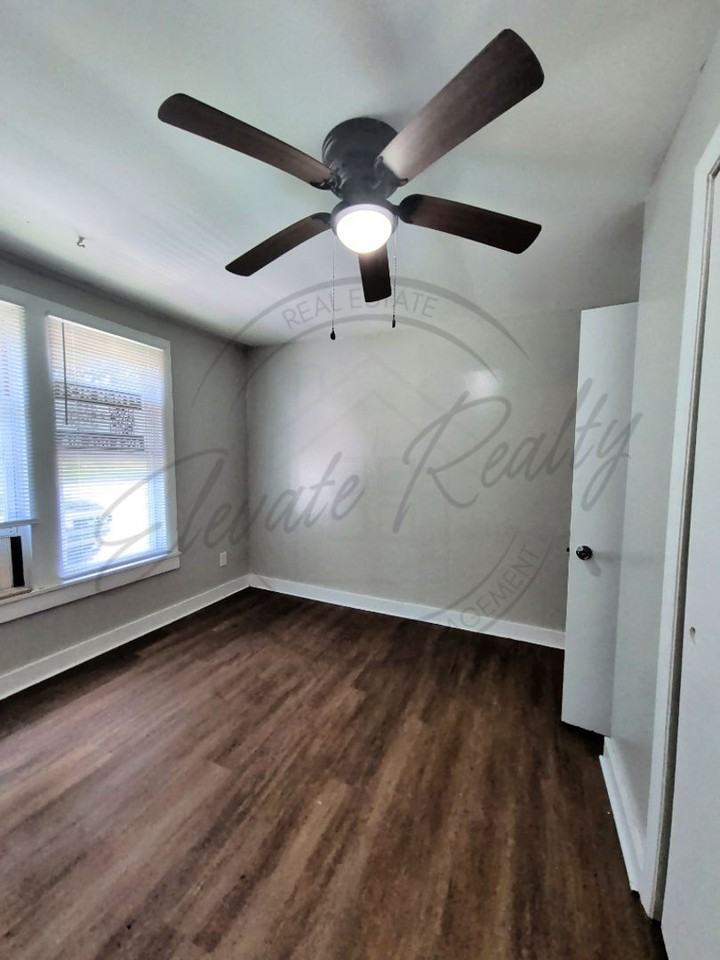 1282 Carolina Ave #B - Photo 6 of 26