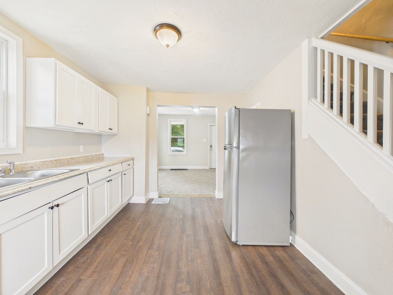 316 N 2nd St - Photo 2 of 17