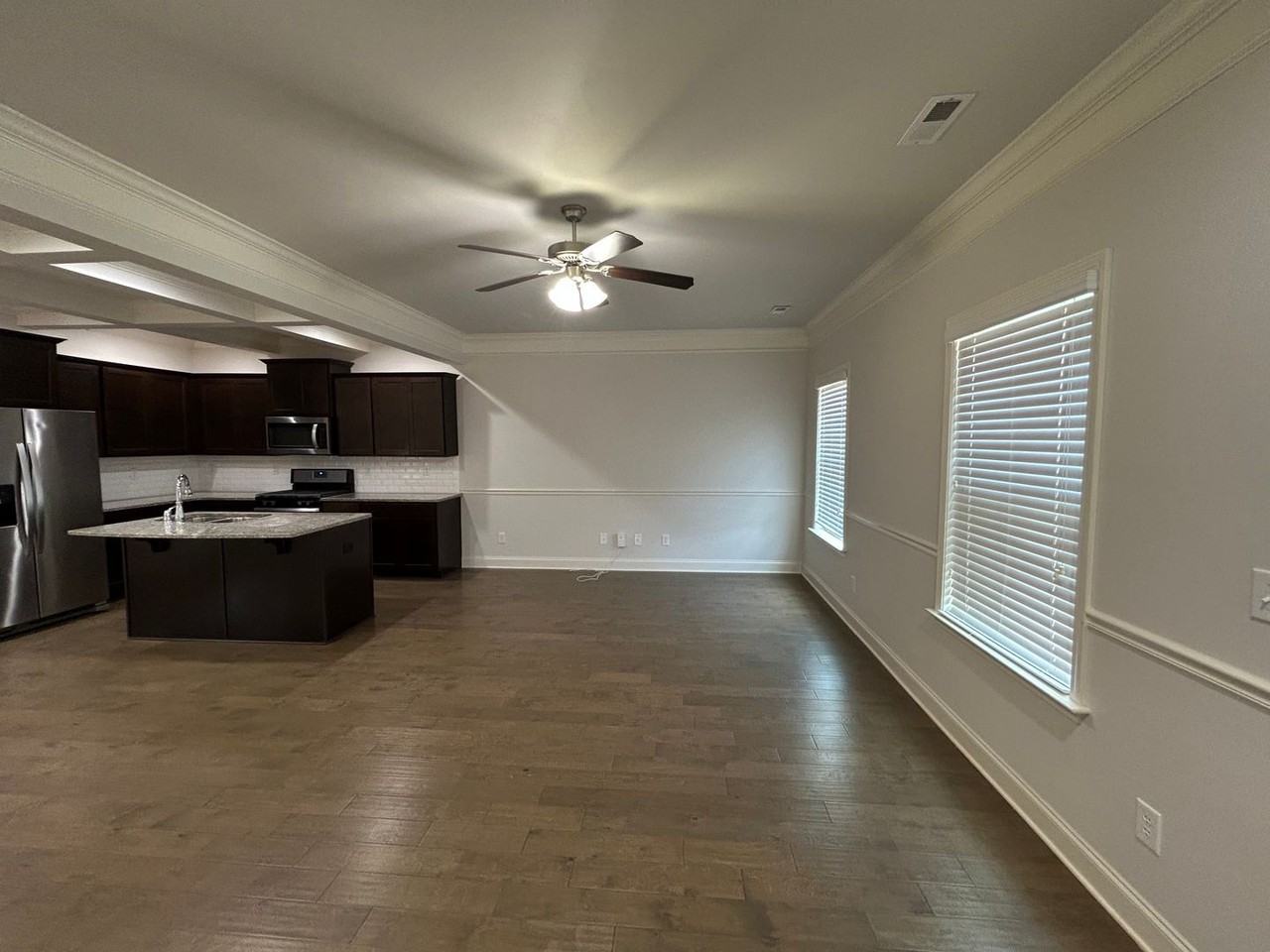 6016 Barringer Ct Nw - Photo 4 of 32