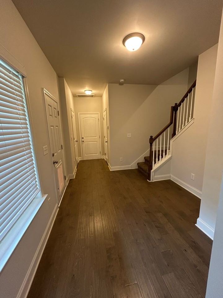6016 Barringer Ct Nw - Photo 6 of 32