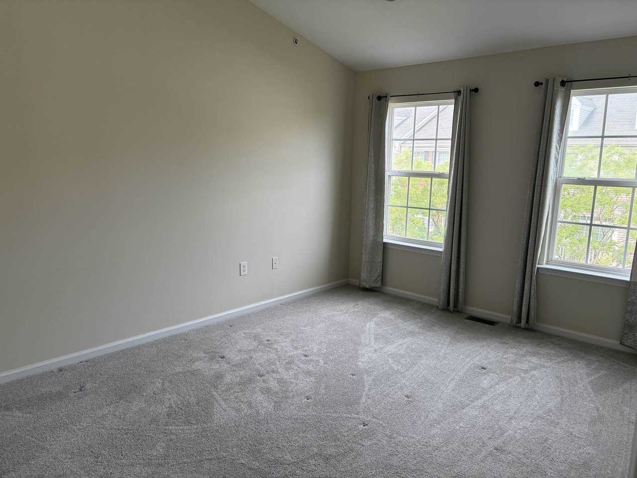 4 Swan Ct - Photo 6 of 7