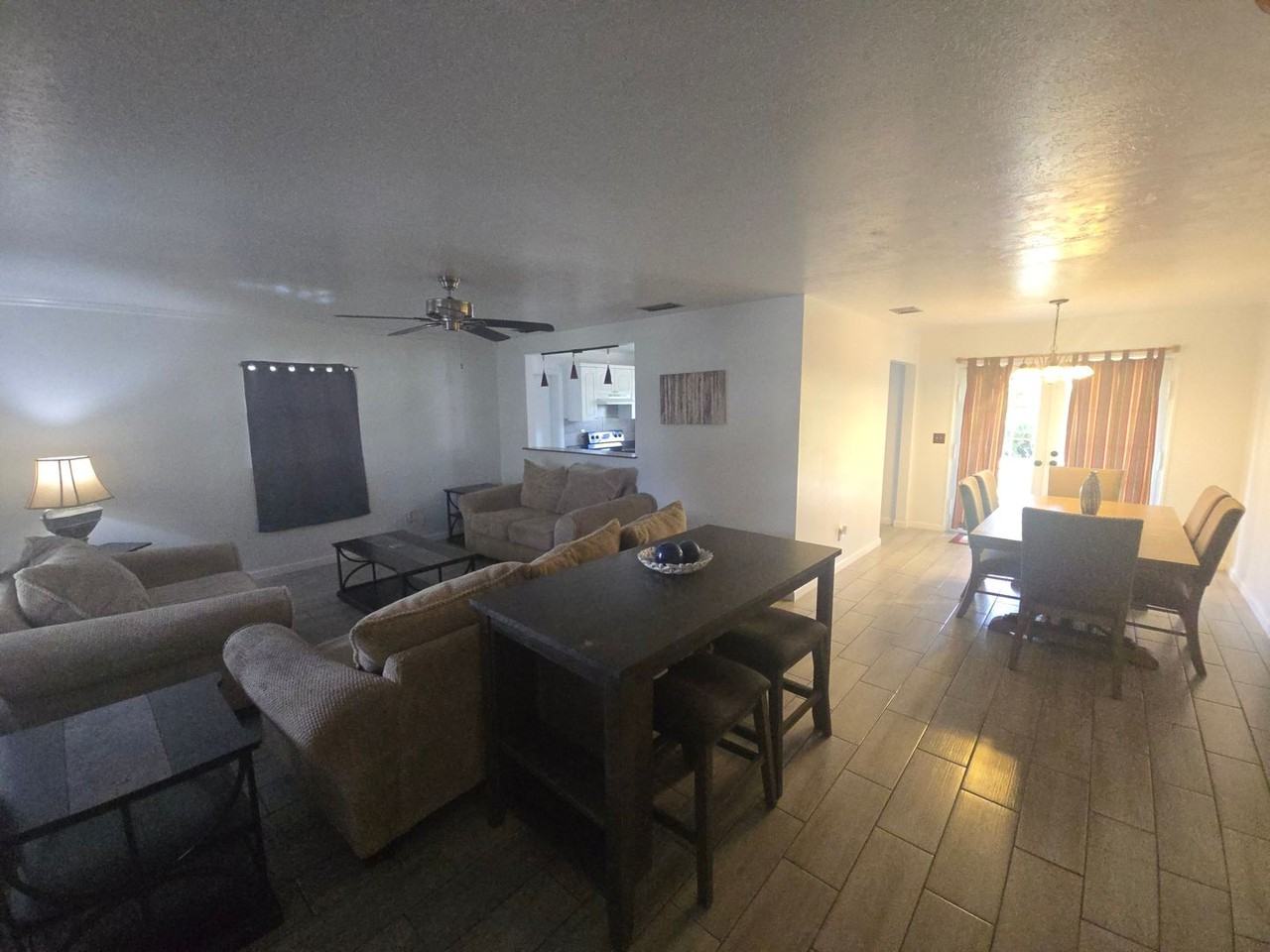 1707 Staunton Ave - Photo 5 of 17