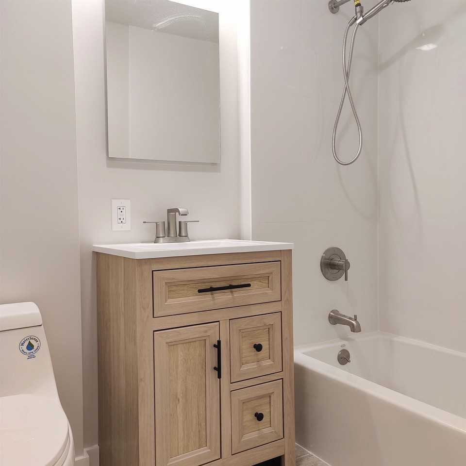 287 Bergen Ave #2 - Photo 6 of 12