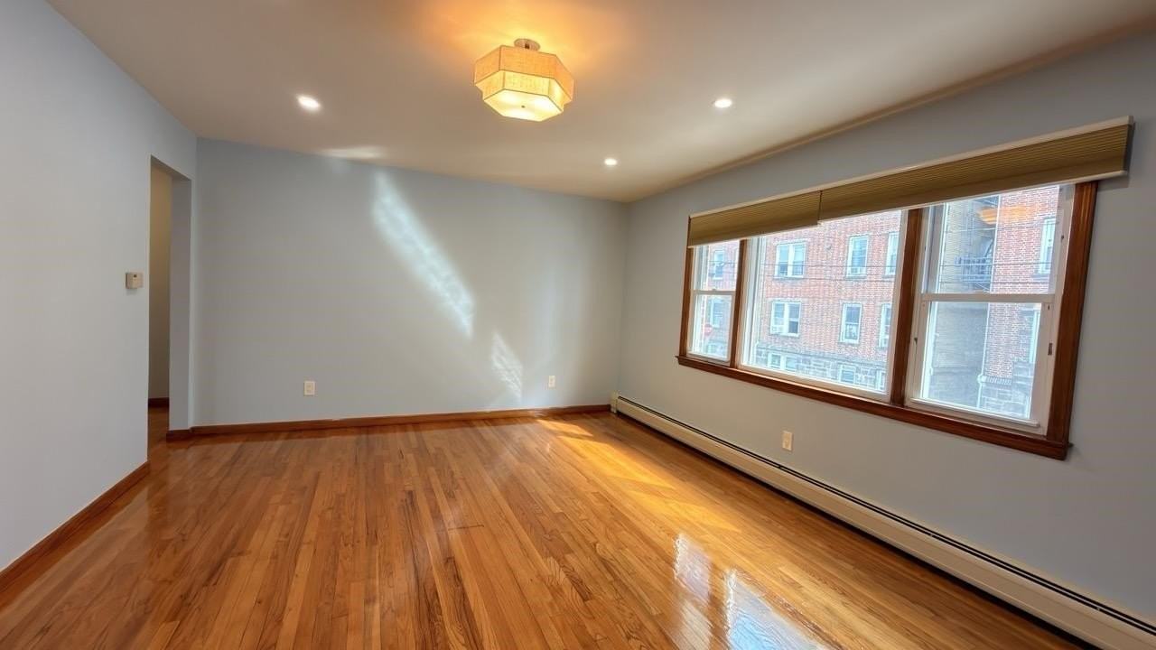 1002 87th St #1 - Photo 3 of 18
