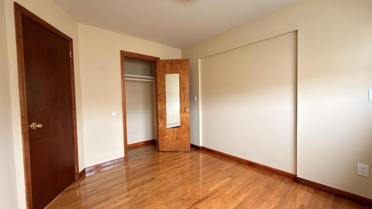 1002 87th St #1 - Photo 5 of 18