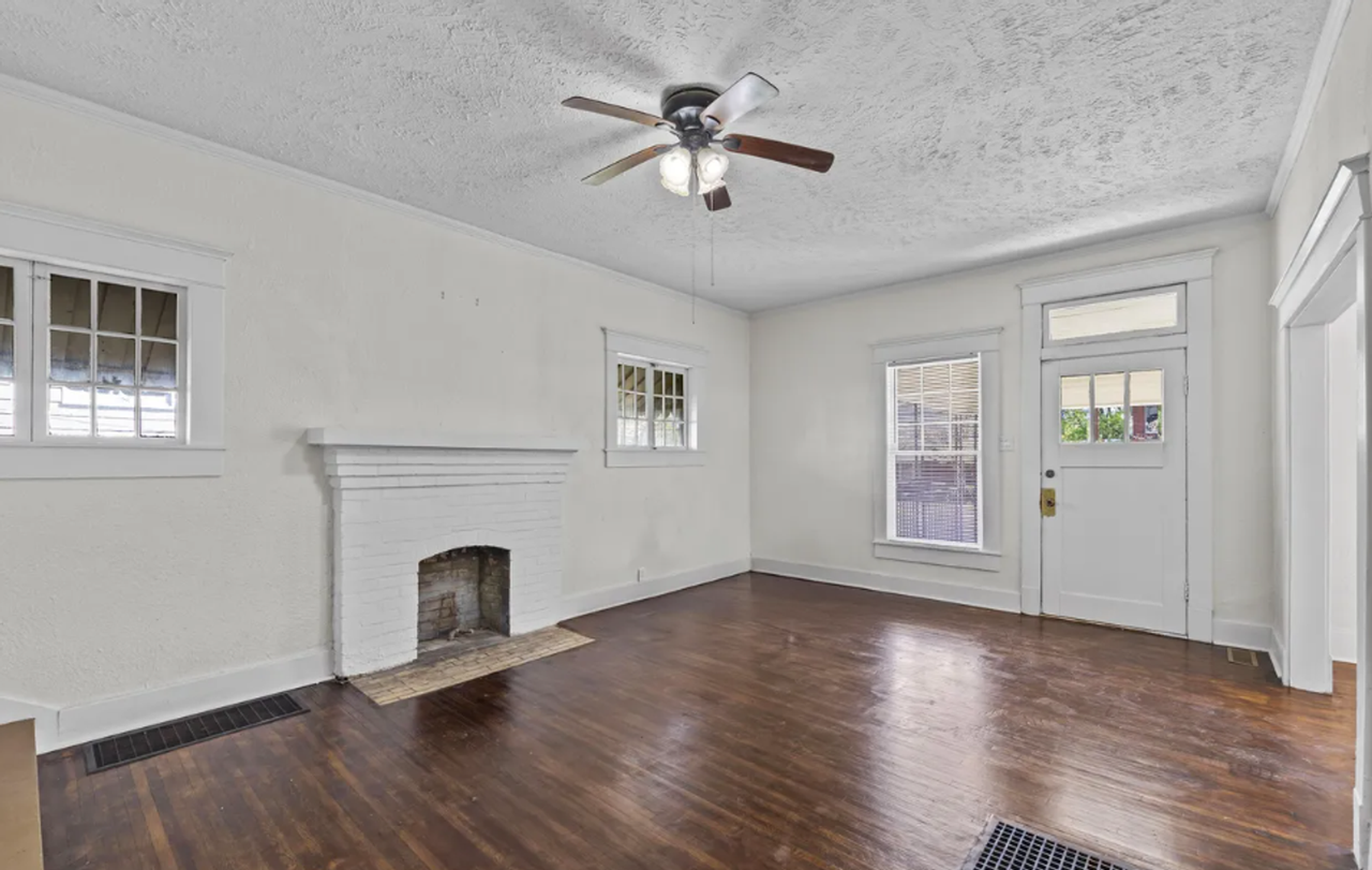 335 Division Ave - Photo 2 of 9