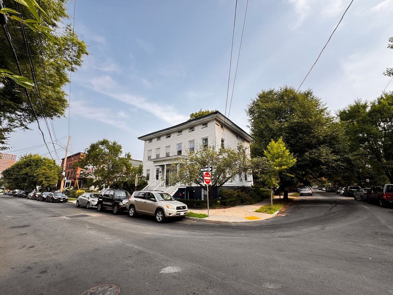 67 Pearl St - Photo 5 of 30