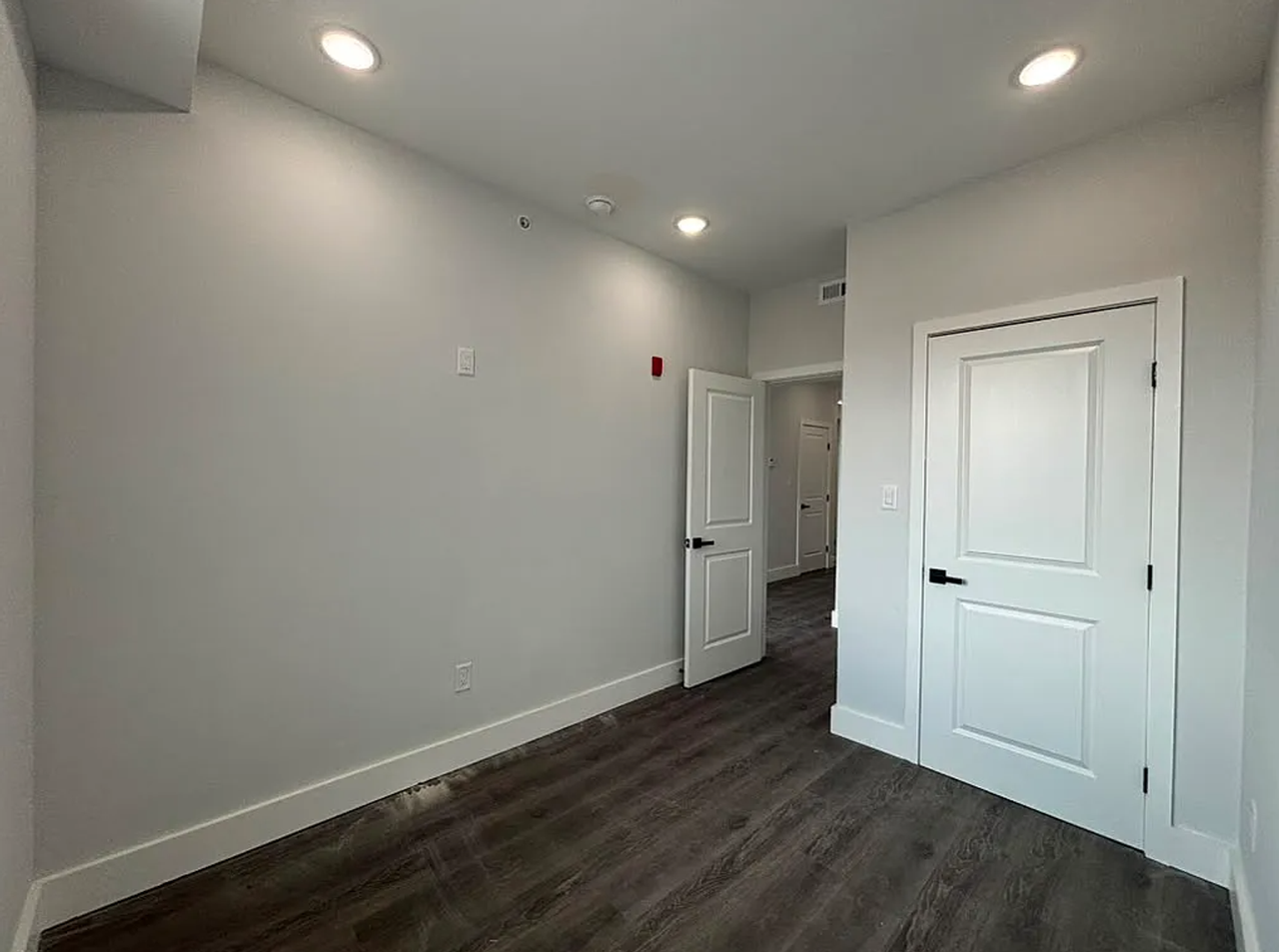 675 N 41st St - Photo 6 of 20