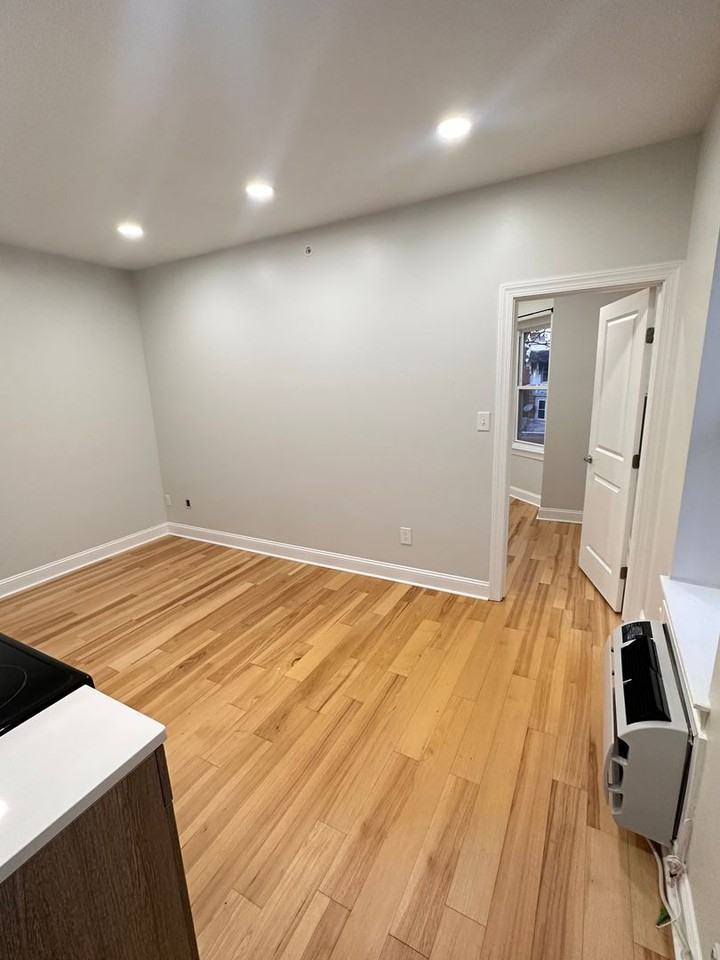 5020 Walnut St - Photo 2 of 7